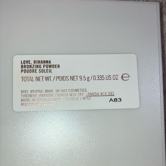 MAC X RiRi - Bronzer - HTF - Picture 4 of 5